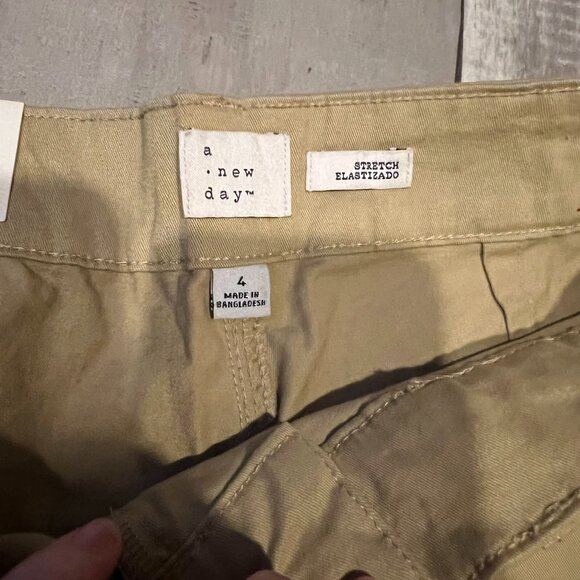 A New Day Stretch Khaki Pants Womens SIze 4 Bin AT - Picture 7 of 10